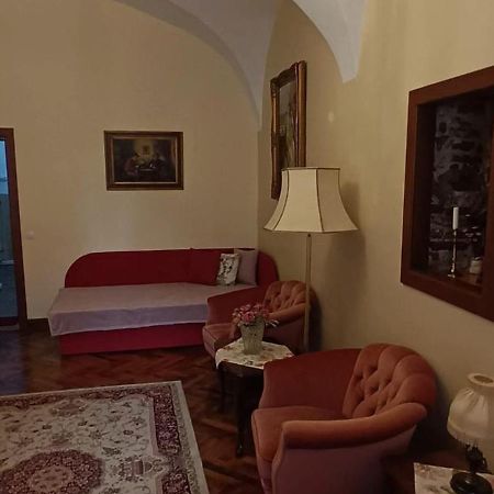 Gothic House Apartment Сибиу Екстериор снимка
