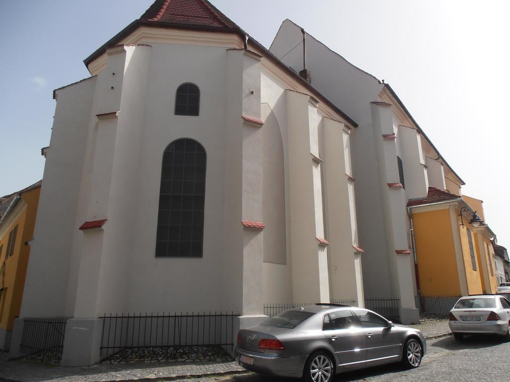 Gothic House Apartment Сибиу Екстериор снимка