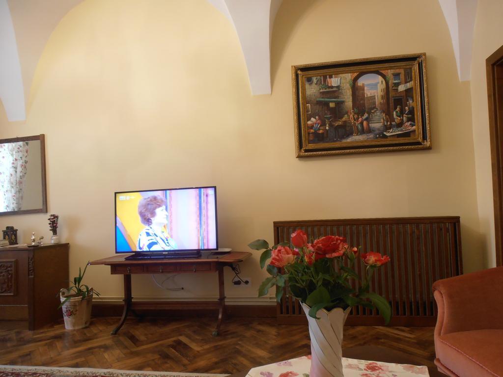 Gothic House Apartment Сибиу Екстериор снимка