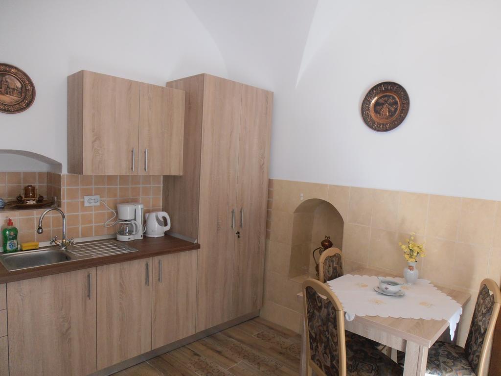 Gothic House Apartment Сибиу Екстериор снимка